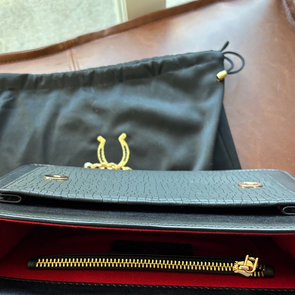 Black and Gold Crossbody Bag - Picture 5 of 5